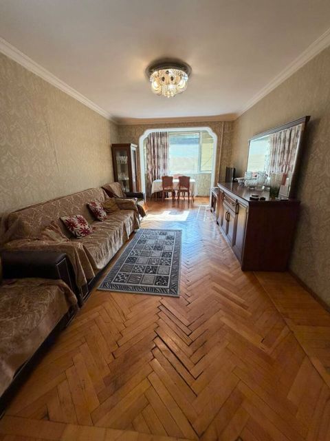 Satılır 3 otaqlı köhnə tikili 62 m² — Bakı