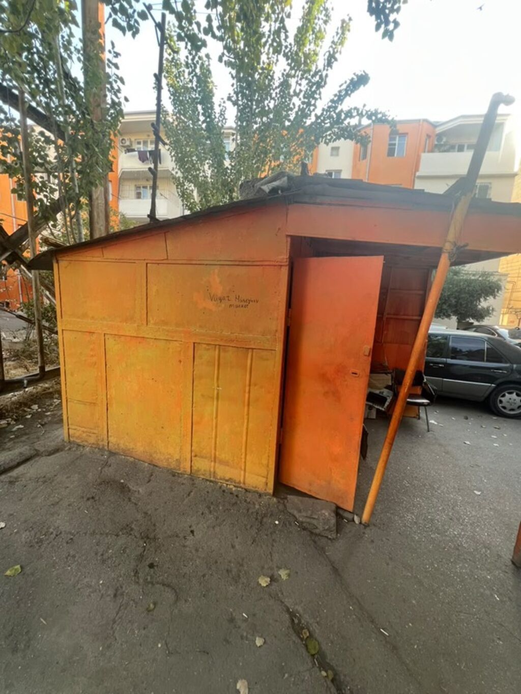 Metal konstruksiyalı köşk/konteyner tipli kiçik ticarət pavilyonu — Hazır konstruksiyalar, Bakı (2)