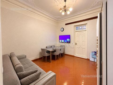 Satılır 2 otaqlı Bina evi menzil (Köhnə tikili), 60 m², Xətai rayonu — Bakı