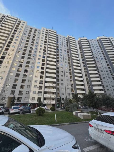 Satılır 2 otaqlı Mənzil Yeni tikili 81 m² Bakı, Xətai r — Kamran bəy