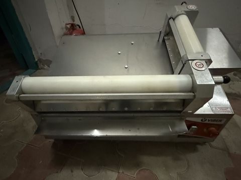 Peçenye/xəmir yayma maşını – Vıber markalı, iki cüt rulonlu Məhsul — Bakı