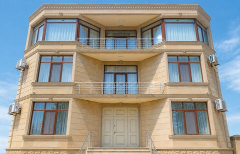 Satılır 6 otaqlı həyət evi/bağ evi 400 m² — Bakı