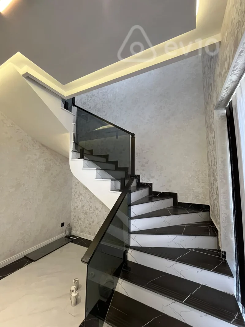 4 otaqlı həyət evi, 105 m², Əli İsazadə küçəsi — Ev, villa, Bakı (8)