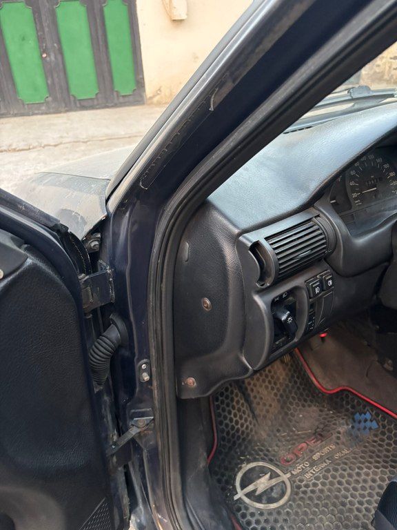 Opel Astra, 1.7 L, 1995 il, 358 000 km 10-RM-897 — Avtomobillər, Bakı (4)