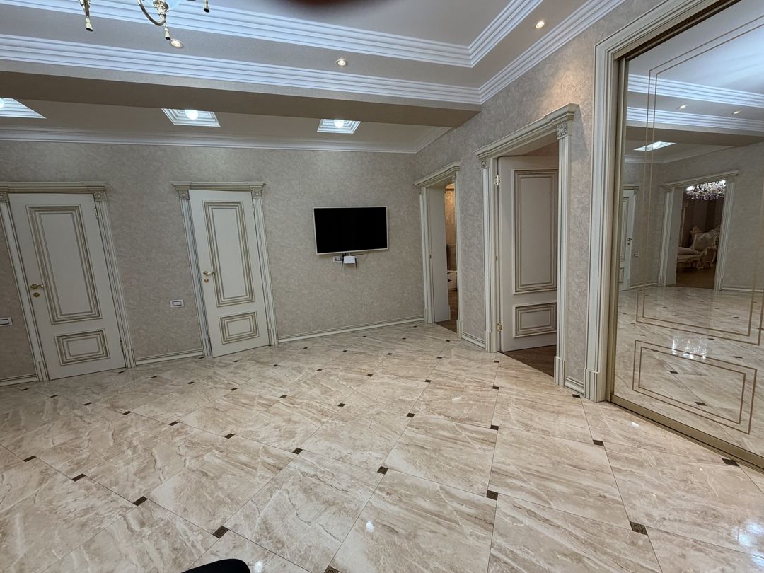 Satılır 3 otaqlı yeni tikili 168 m² — Mənzil, Bakı (2)