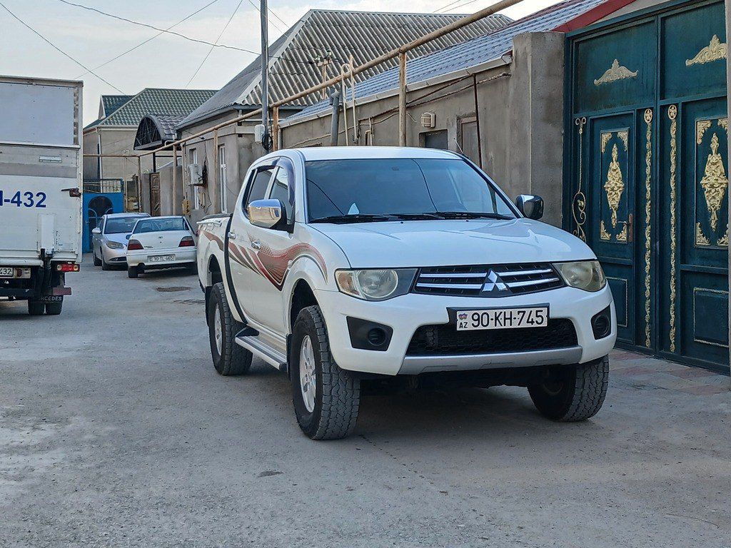 Mitsubishi L200, 2.5 L, 2010 il, 228 000 km 90-KH-745 — Avtomobillər, Bakı (3)