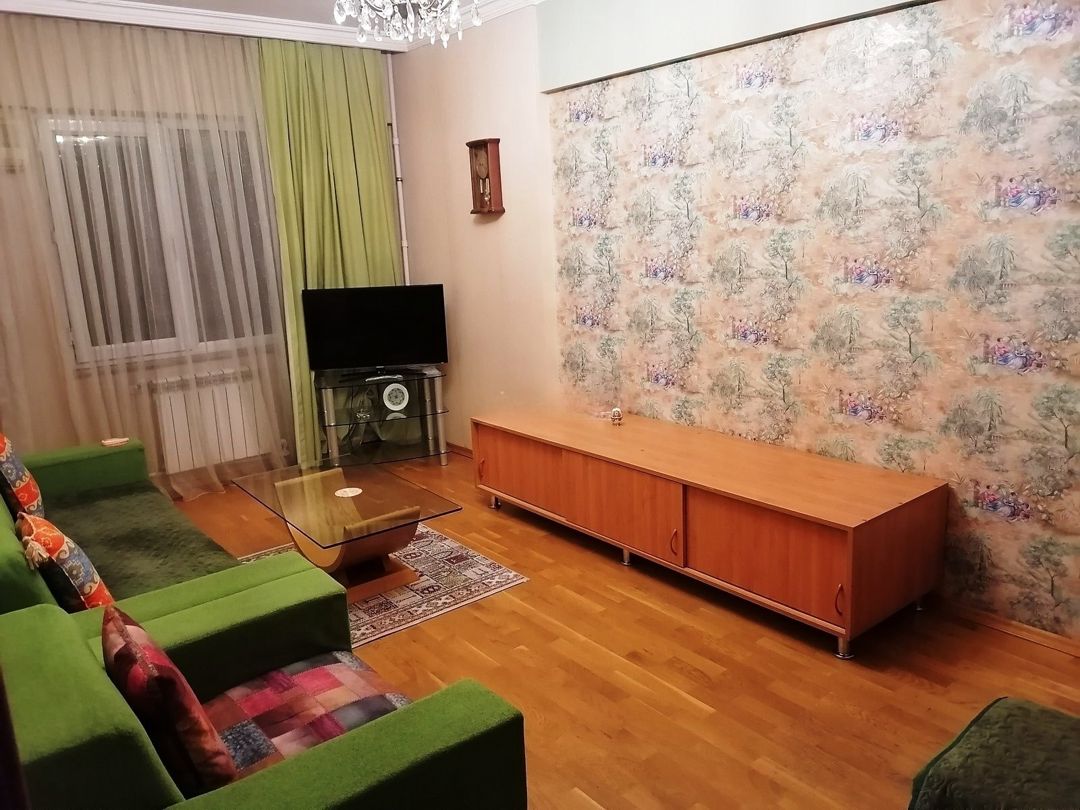 Satılır 2 otaqlı köhnə tikili 57 m² — Mənzil, Bakı (2)