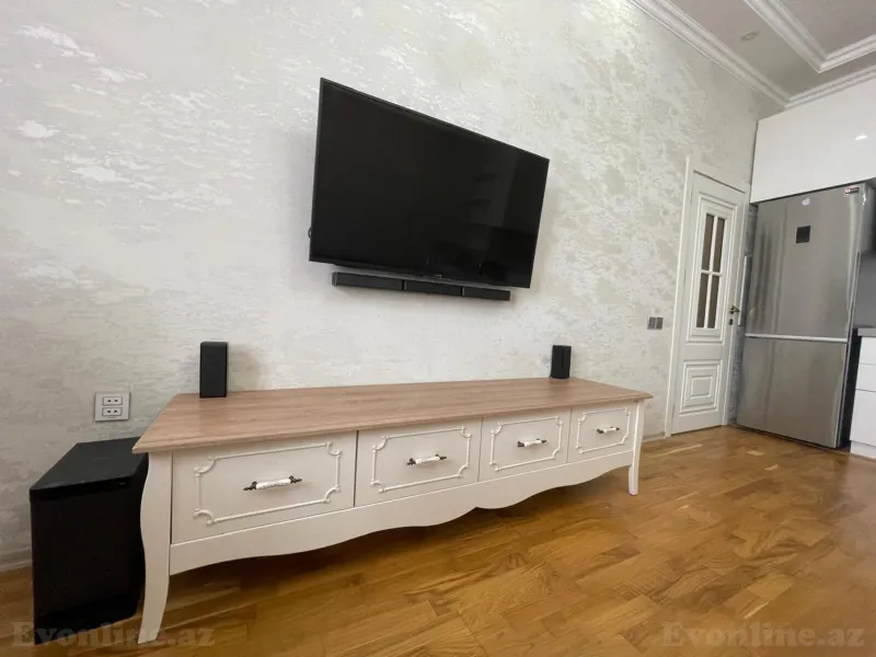 Kirayə verilir 3 otaqlı Mənzil Yeni tikili 75 m² Bakı, Binəqədi r., Azadlıq prospekti m — Mənzil, Bakı (5)