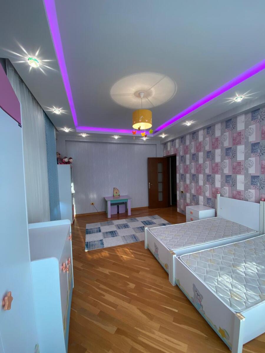 İcarəyə verilir 3 otaqlı yeni tikili 135 m² — Mənzil, Bakı (7)