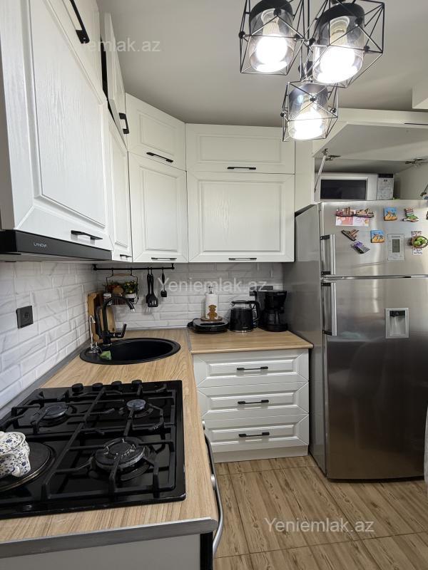 Satılır 2 otaqlı Bina evi menzil (Köhnə tikili), 50 m², Binəqədi rayonu — Mənzil, Bakı (8)