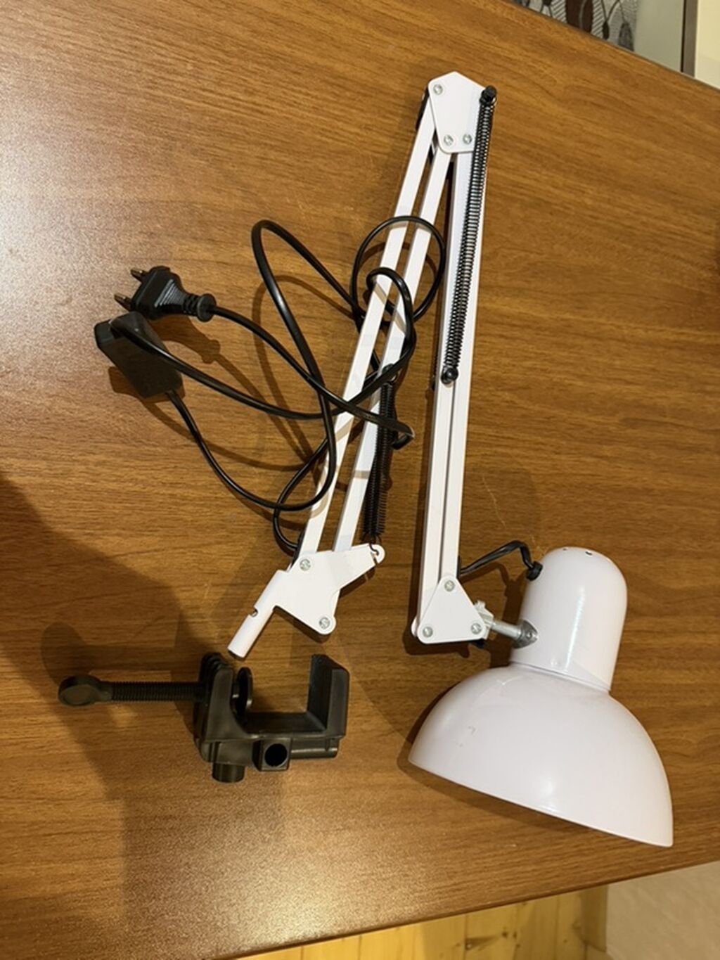 Masa üçün quyruq qarmaqlı (clamp) quraşdırılan, çevik qollu elektrik — Döşəmə və stol lambaları, Gəncə