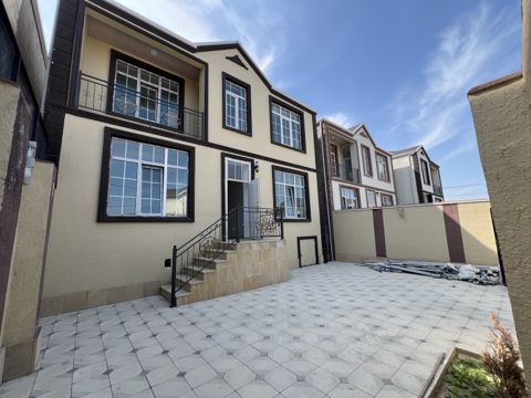 Satılır 5 otaqlı həyət evi/bağ evi 180 m² — Bakı