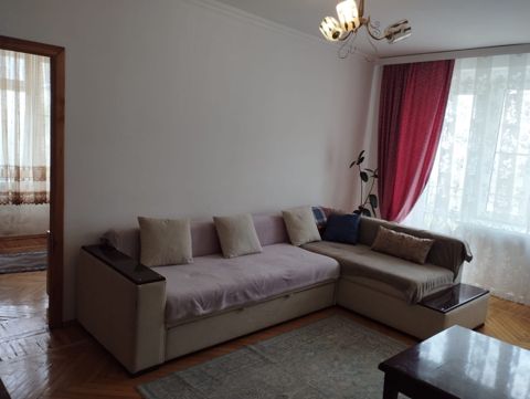 İcarəyə verilir 2 otaqlı köhnə tikili 50 m² — Bakı