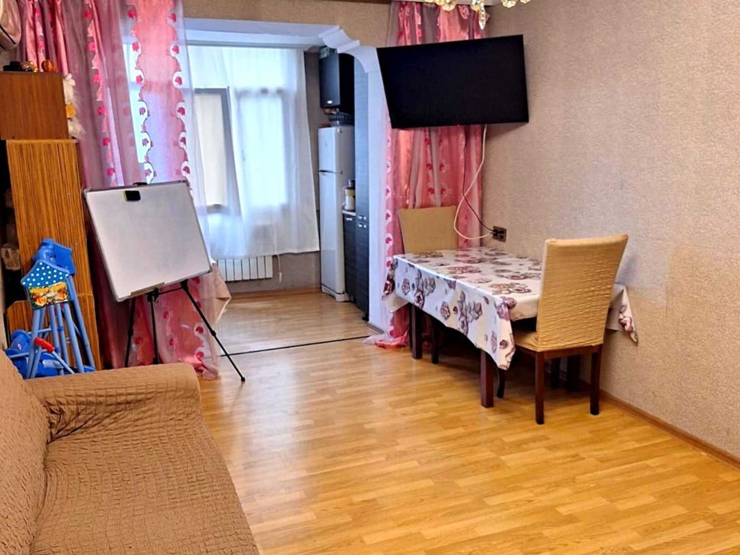 İcarəyə verilir 3 otaqlı köhnə tikili 55 m² — Mənzil, Bakı