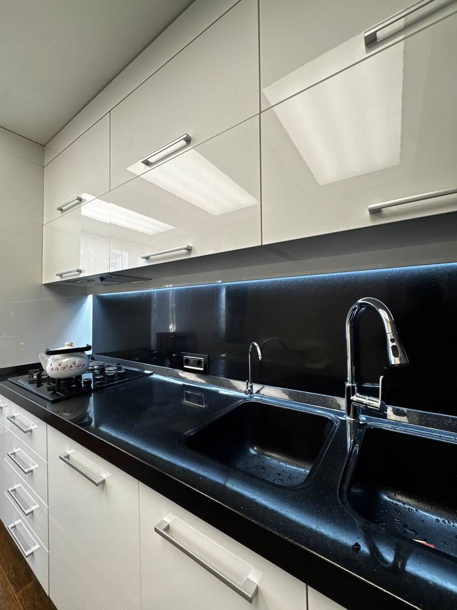 Satılır 4 otaqlı köhnə tikili 110 m² — Mənzil, Bakı (6)