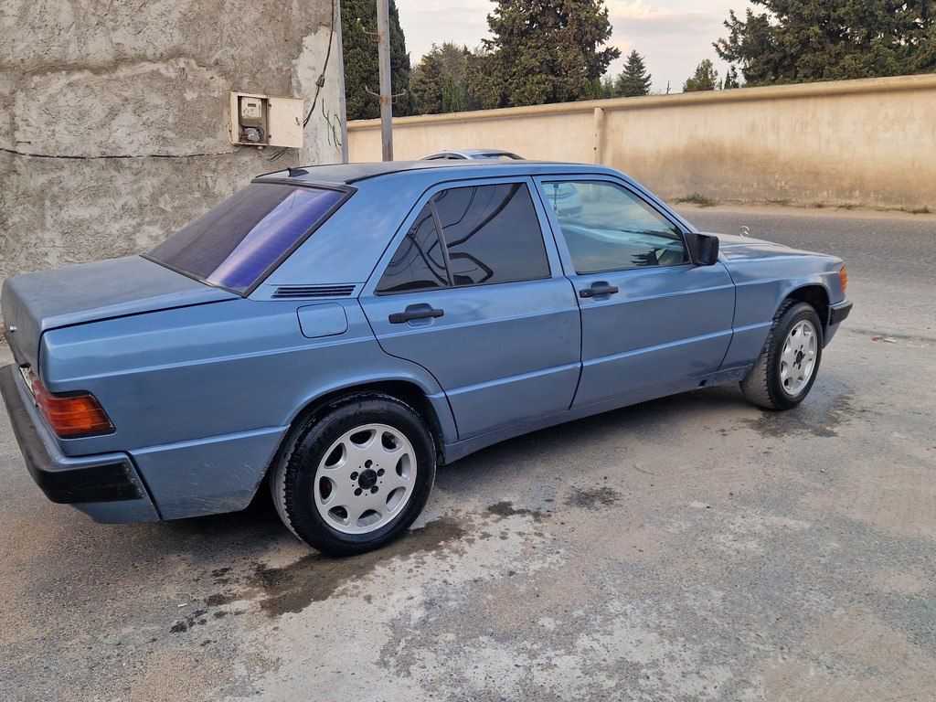 Mercedes 190, 2.0 L, 1990 il, 256 000 km 33-BX-542 — Avtomobillər, Bakı (6)
