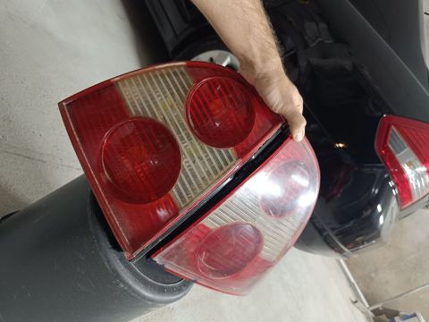 Passat B5.5 sağ-sol stop sağ tərəf arxadan şüşəsi var göründüyü — Bakı