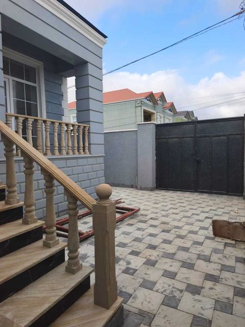 Satılır 4 otaqlı həyət evi/bağ evi 82 m² — Bakı