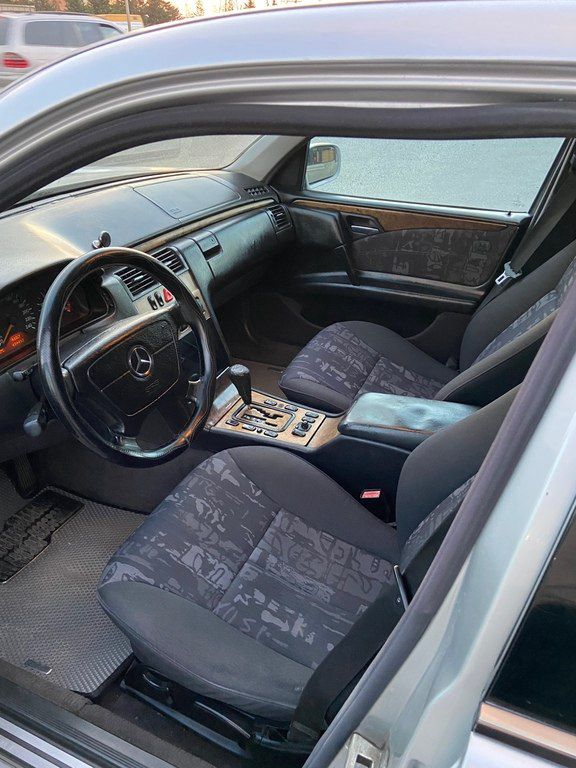 Mercedes E 240, 2.4 L, 1999 il, 380 000 km 99-XJ-674 — Avtomobillər, Bakı (9)