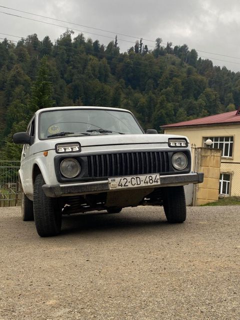 Lada (VAZ) Niva, 1.7 L, 2004 il, 100 000 km — Astara