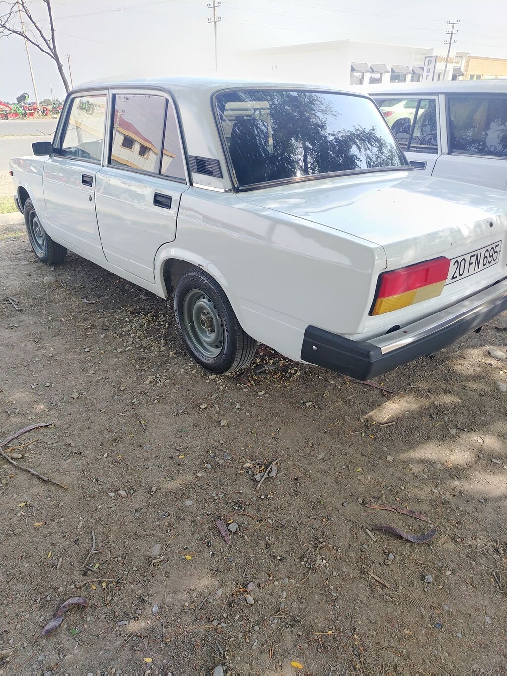 VAZ (Lada) 2107: 0.6 l 2005 il 89000 km Sedan 20-FN-695 — Avtomobillər, Gəncə (3)