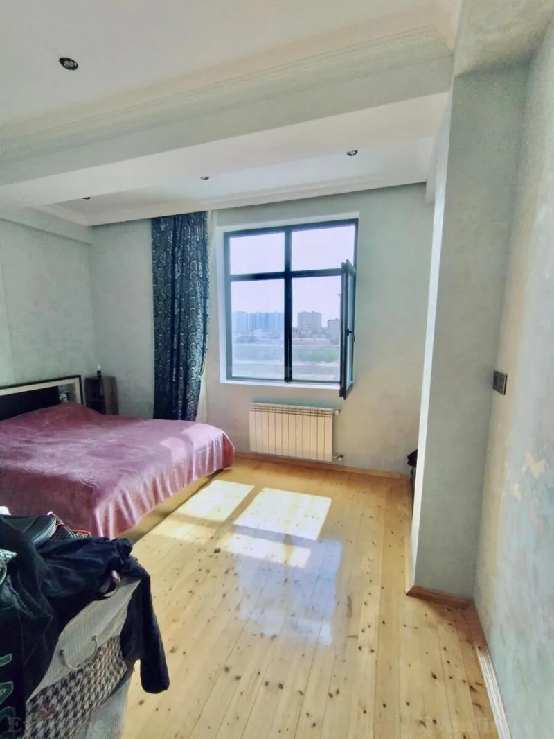 Satılır 3 otaqlı Mənzil Yeni tikili 110 m² Bakı, Nizami r., Qara Qarayev m., 8-ci kilometr — Mənzil, Bakı (6)