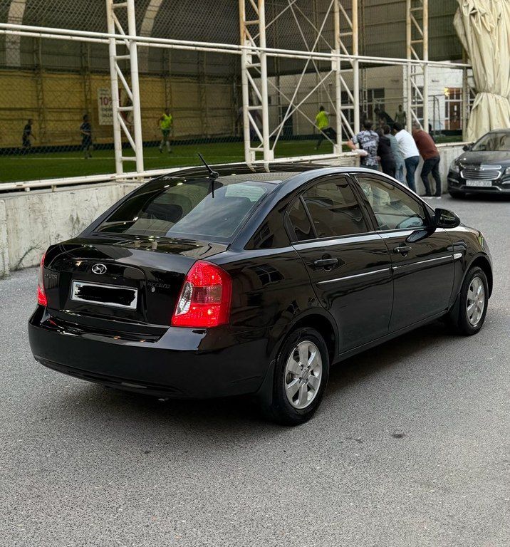 Hyundai Accent, 1.4 L, 2010 il, 229 673 km — Avtomobillər, Bakı (3)