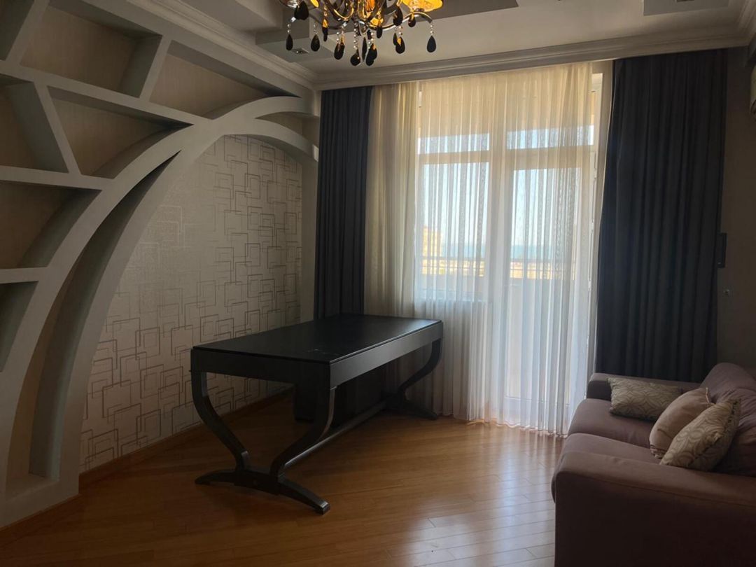 Satılır 4 otaqlı yeni tikili 190 m² — Mənzil, Bakı (7)