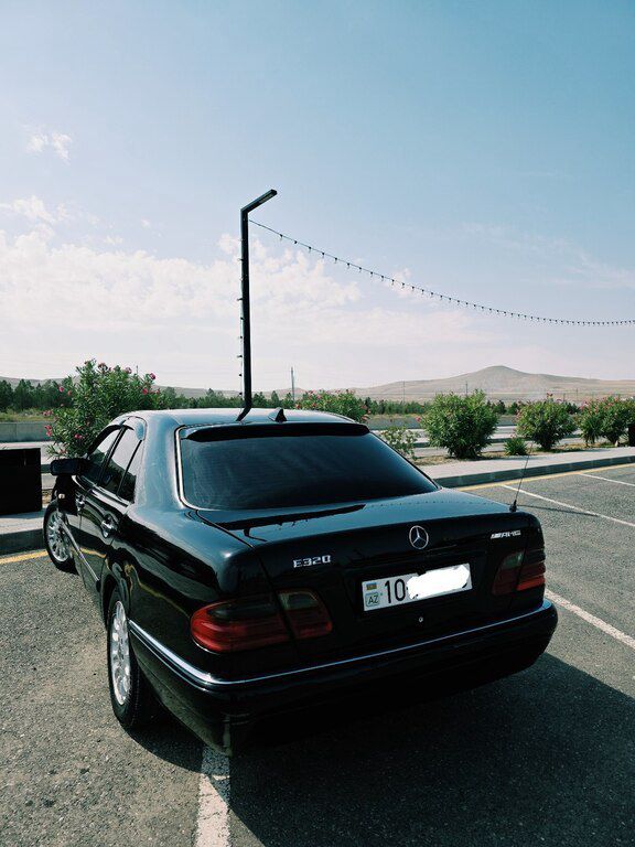 Mercedes E 320, 3.2 L, 1998 il, 298 000 km — Avtomobillər, Bakı (5)