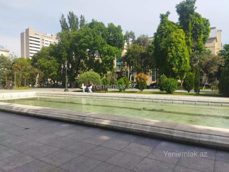 Kirayə 3 otaqlı Bina evi menzil (Köhnə tikili), 90 m², Səbail rayonu — Mənzil, Bakı (2)