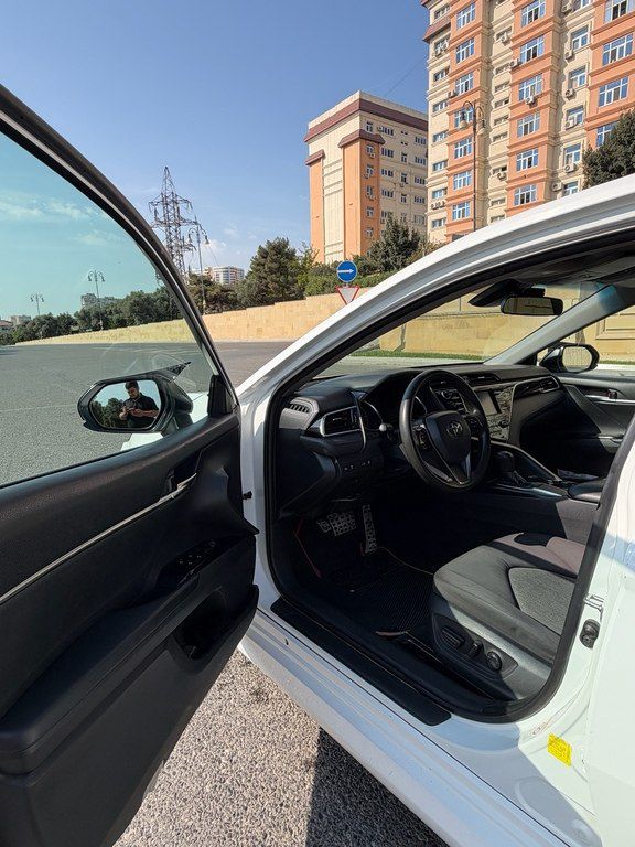 Toyota Camry, 2.5 L, 2018 il, 12 037 km — Avtomobillər, Bakı (9)