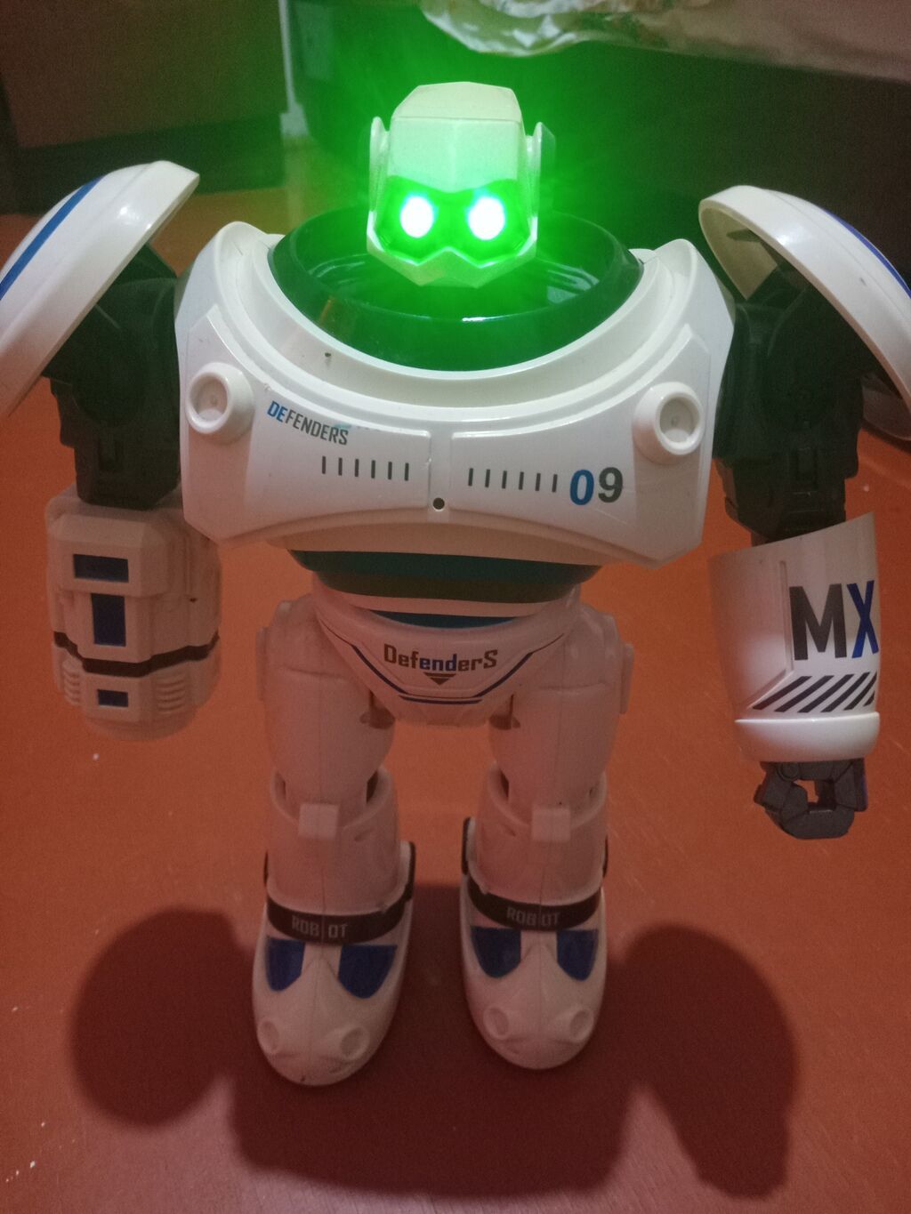 Uşaq oyuncağı – Defenders S robot - Model üzərində işarələr — Oyuncaq figuraları, Masazır