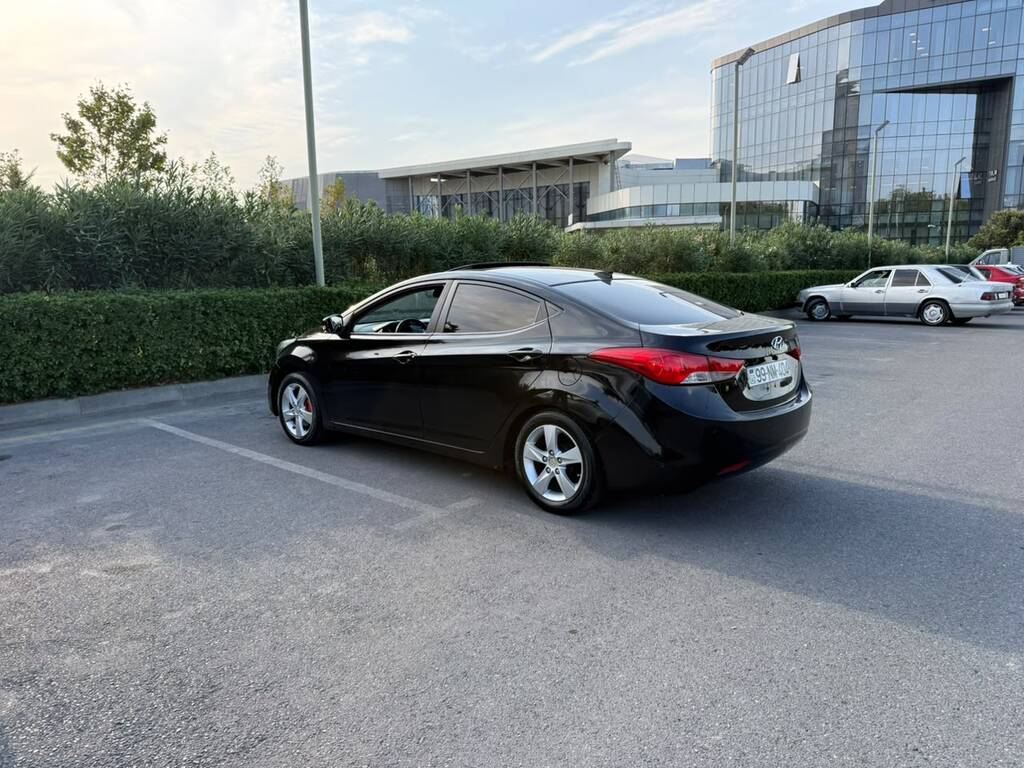 Hyundai Elantra, 1.8 L, 2011 il, 195 000 km 99-NM-404 — Avtomobillər, Şəki (6)