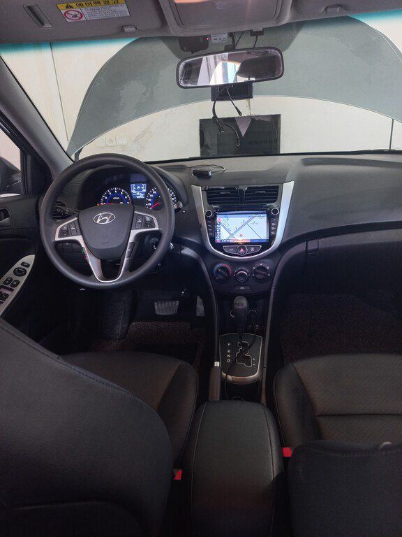 Hyundai Accent, 1.4 L, 2017 il, 70 000 km 88-CF-331 — Avtomobillər, Bakı (9)