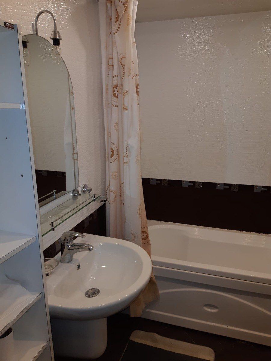 İcarəyə verilir 2 otaqlı köhnə tikili 70 m² — Mənzil, Bakı (6)