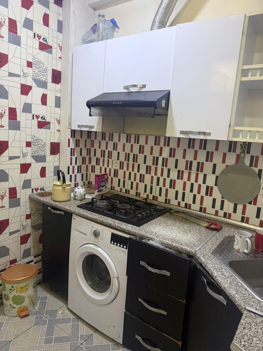 Mətbəx mebel dəsti - Üst və alt modullar: Üst hissədə ağ rəngli asma — Mətbəx mobilyası, Digah (2)
