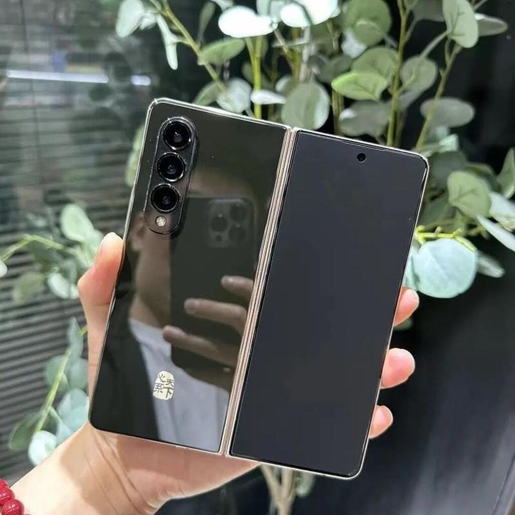 Qatlana bilən premium smartfon - Böyük daxili qatlanan ekran: planşet — Digər smartfonlar, Bakı (4)