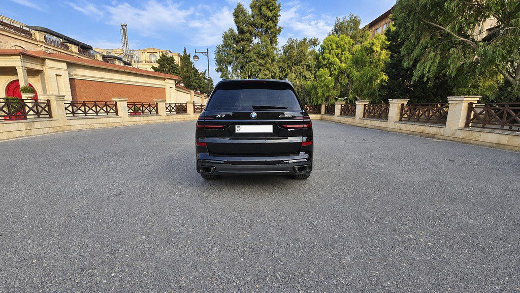 BMW X7, 3.0 L, 2023 il, 68 855 km — Avtomobillər, Bakı (2)