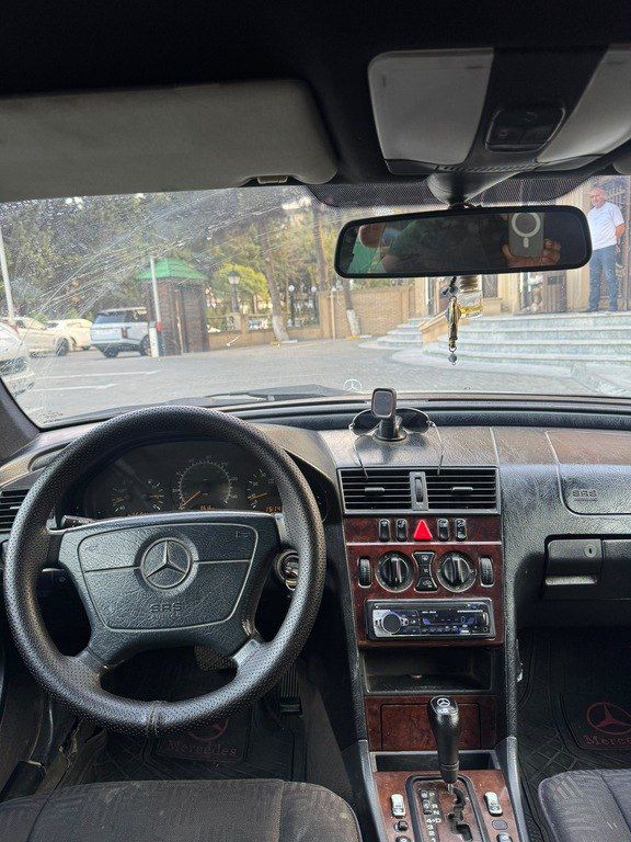 Mercedes E 200, 2.0 L, 1998 il, 380 000 km 45-BN-803 — Avtomobillər, Bakı (9)