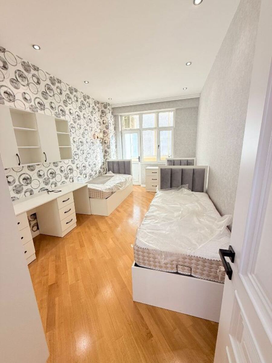 Satılır 4 otaqlı yeni tikili 185 m² — Mənzil, Bakı (10)