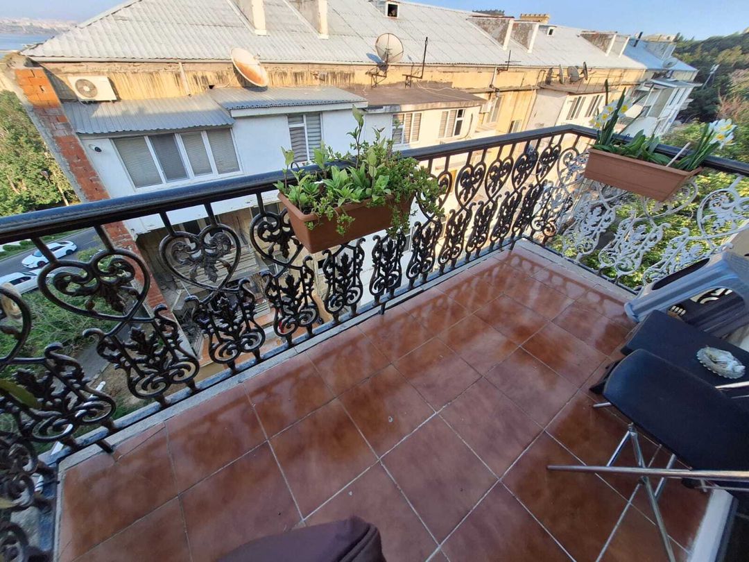 Satılır 2 otaqlı köhnə tikili 47 m² — Mənzil, Bakı (3)