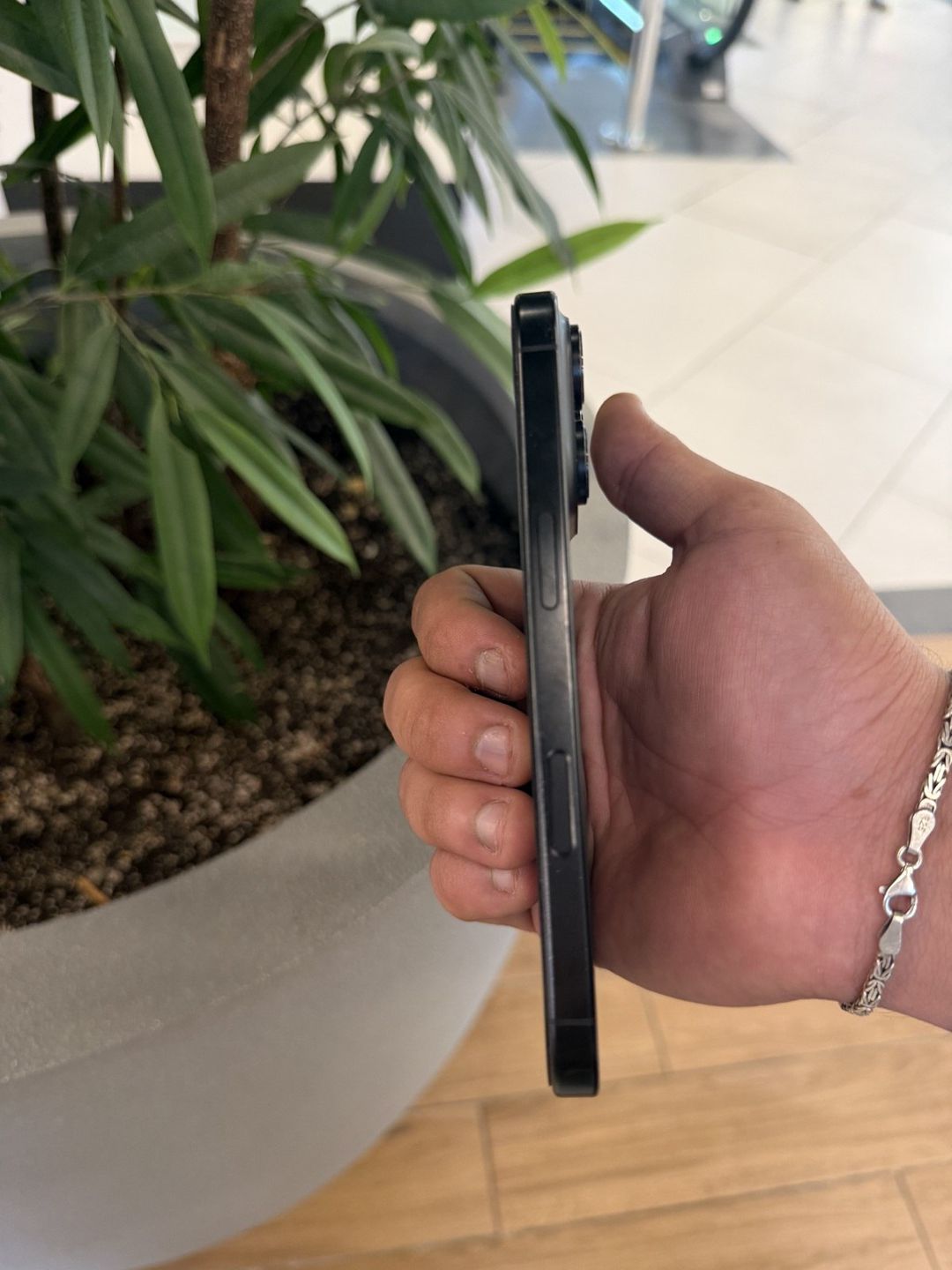 Apple iPhone 16 Pro Black Titanium 256GB/8GB — Smartfonlar, Bakı (4)
