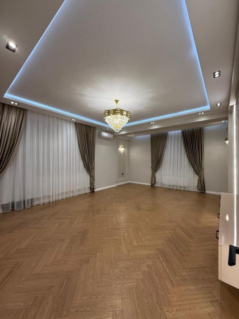 Satılır 3 otaqlı yeni tikili 129 m² — Bakı
