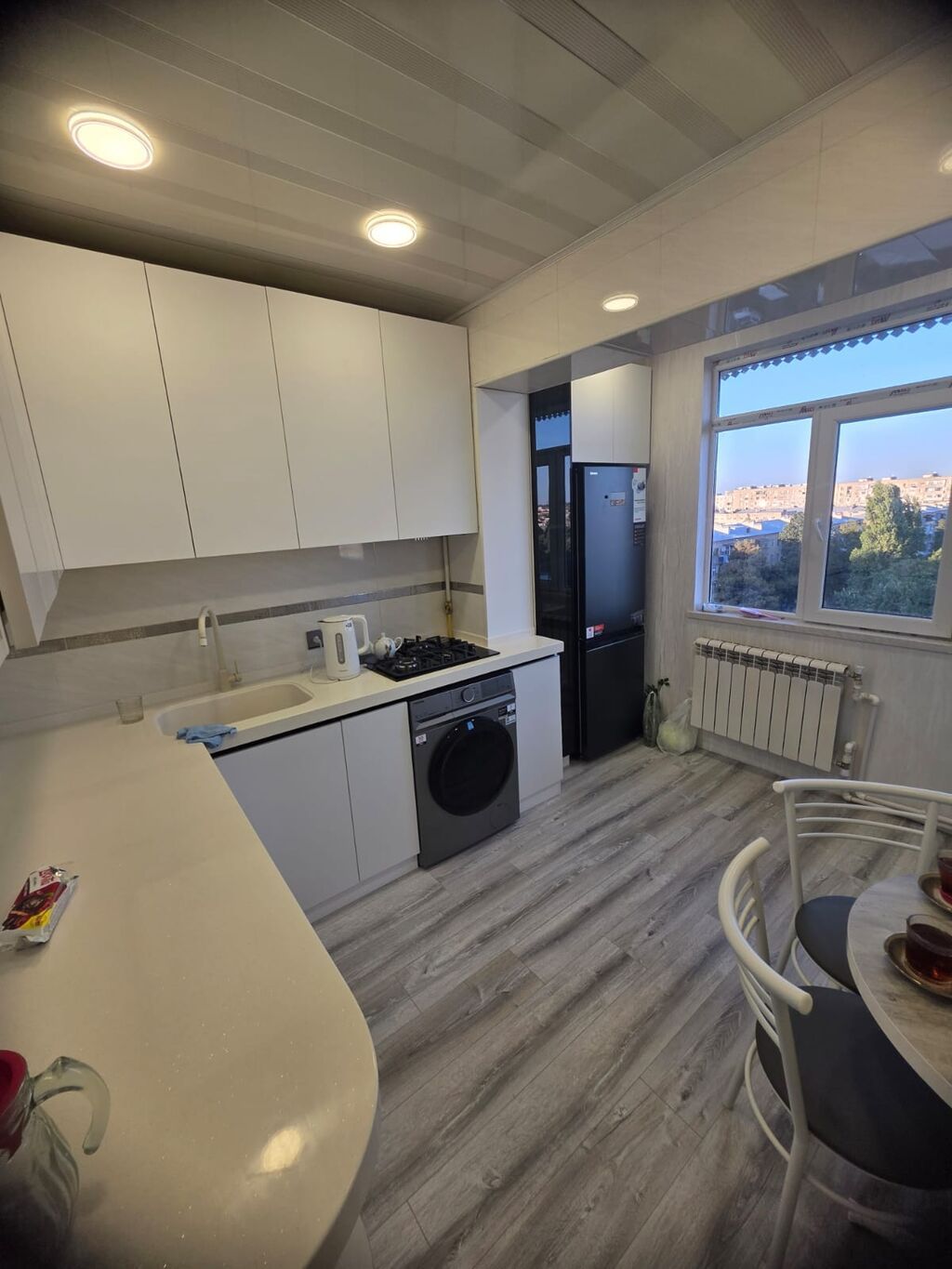 Bakı, Bakıxanov qəs., 3 otaqlı, Köhnə tikili, m. Neftçilər, 75 kv. m — Mənzil, Bakı (9)
