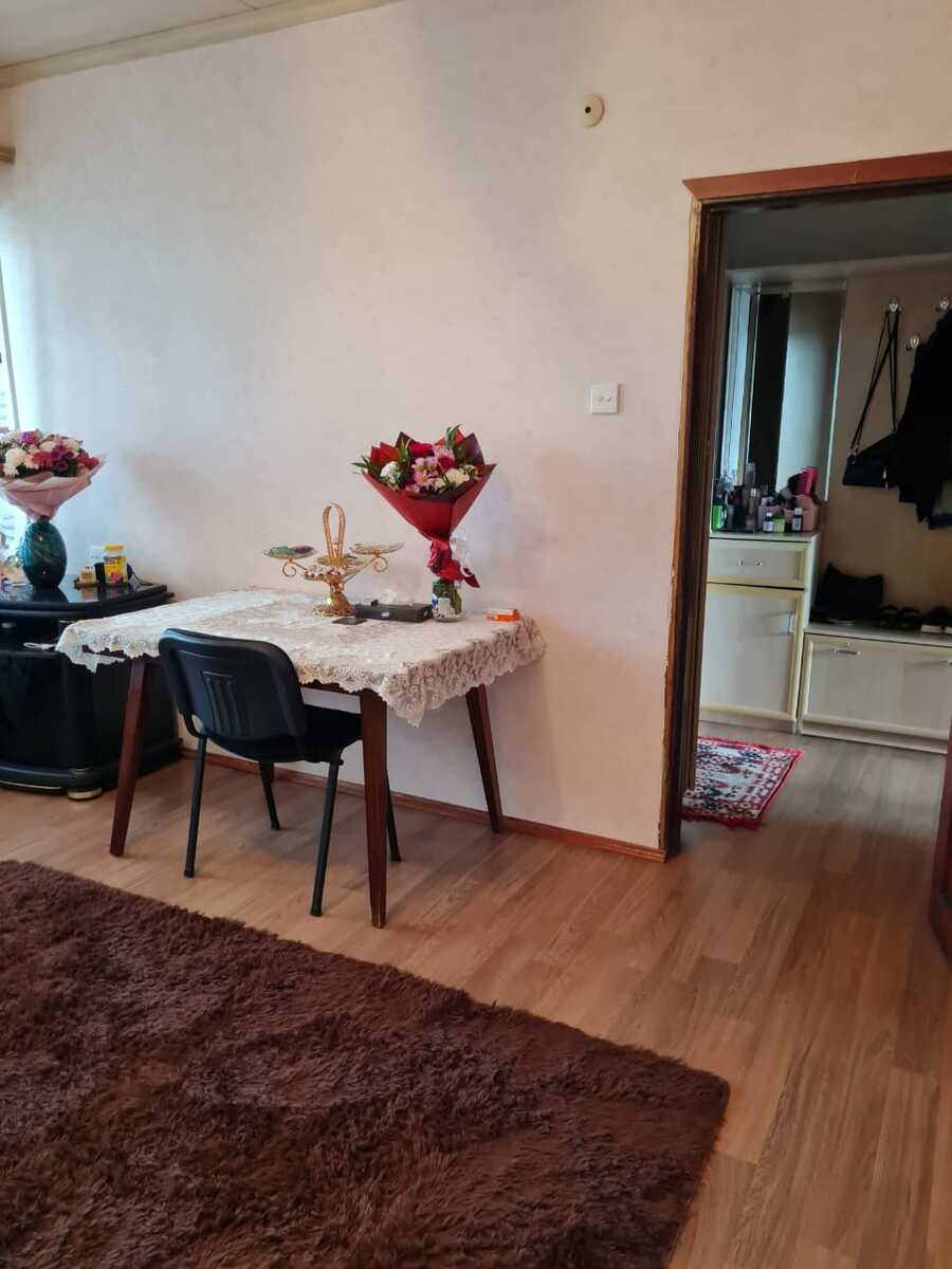 Satılır 2 otaqlı köhnə tikili 65 m² — Mənzil, Bakı (2)
