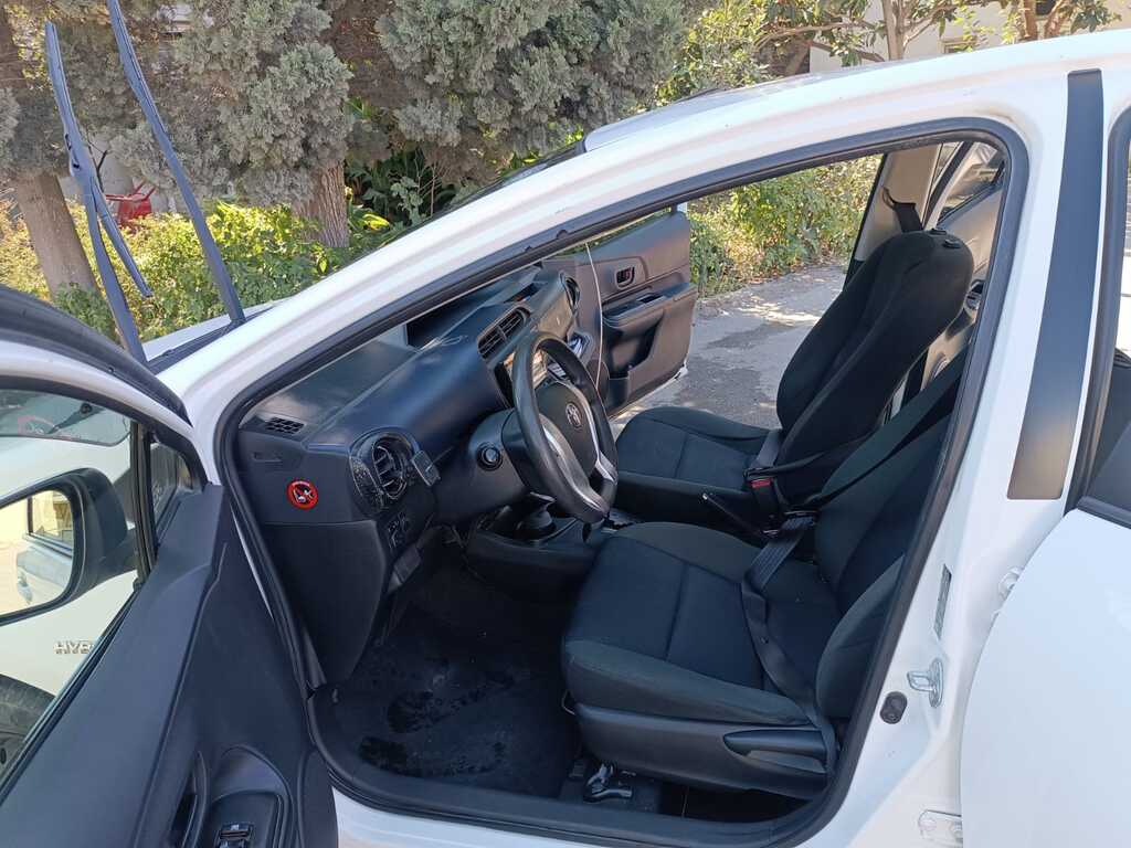 Toyota Aqua, 1.5 L, 0.9 kWh, 2016 il, 270 000 km 77-SP-203 — Avtomobillər, Bakı (6)