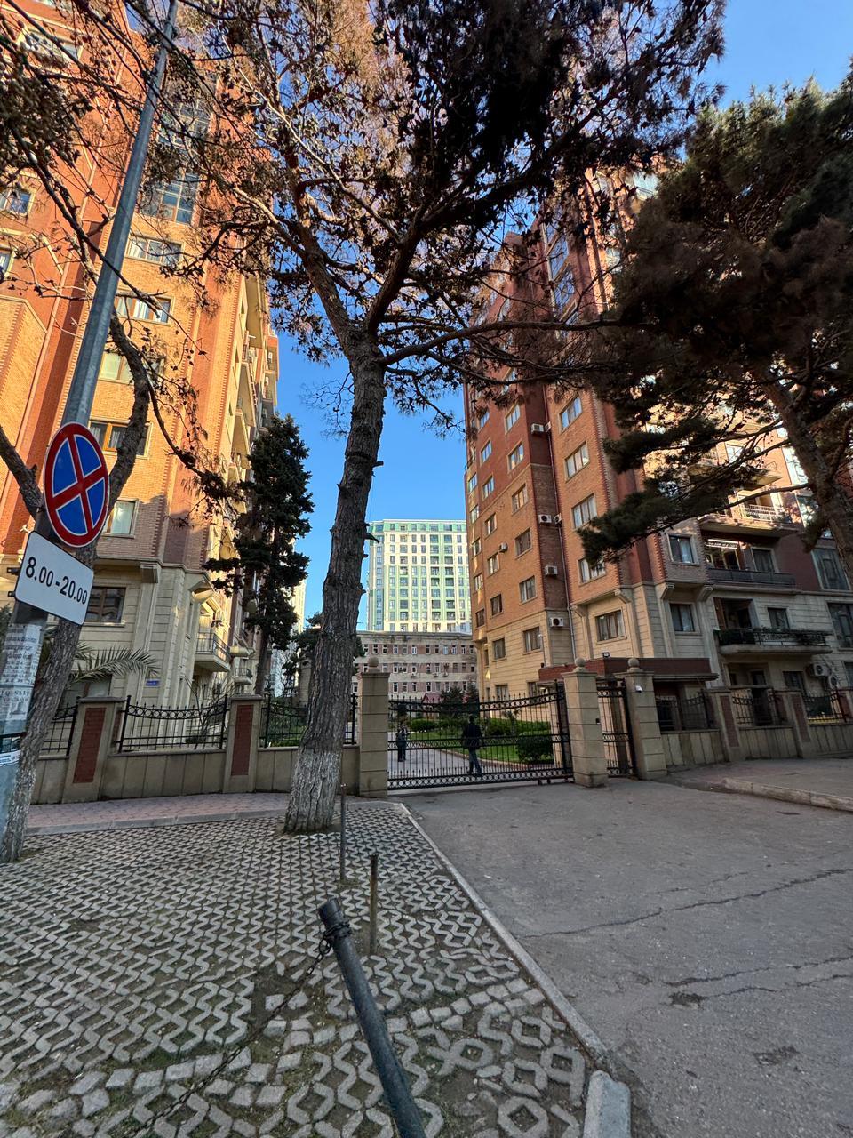 4 otaqlı mənzil, 190 m², Aşıq Alı küçəsi — Mənzil, Bakı (4)