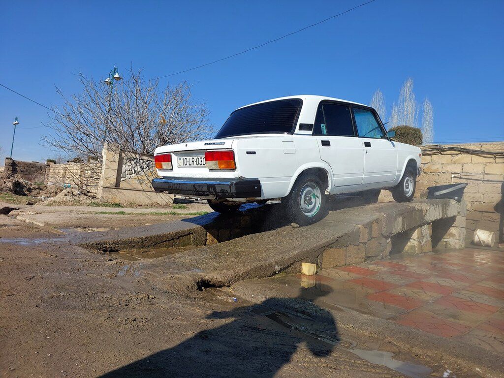 Lada (VAZ) 2107, 1.6 L, 2003 il, 99 999 km 10-LR-030 — Avtomobillər, İmişli (10)