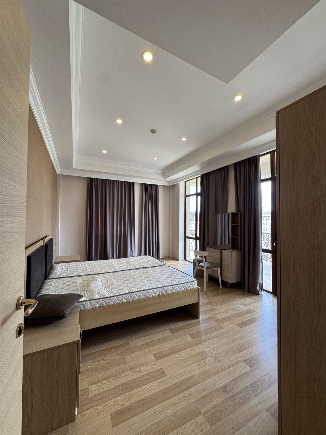 İcarəyə verilir 3 otaqlı yeni tikili 175 m² — Mənzil, Bakı (6)