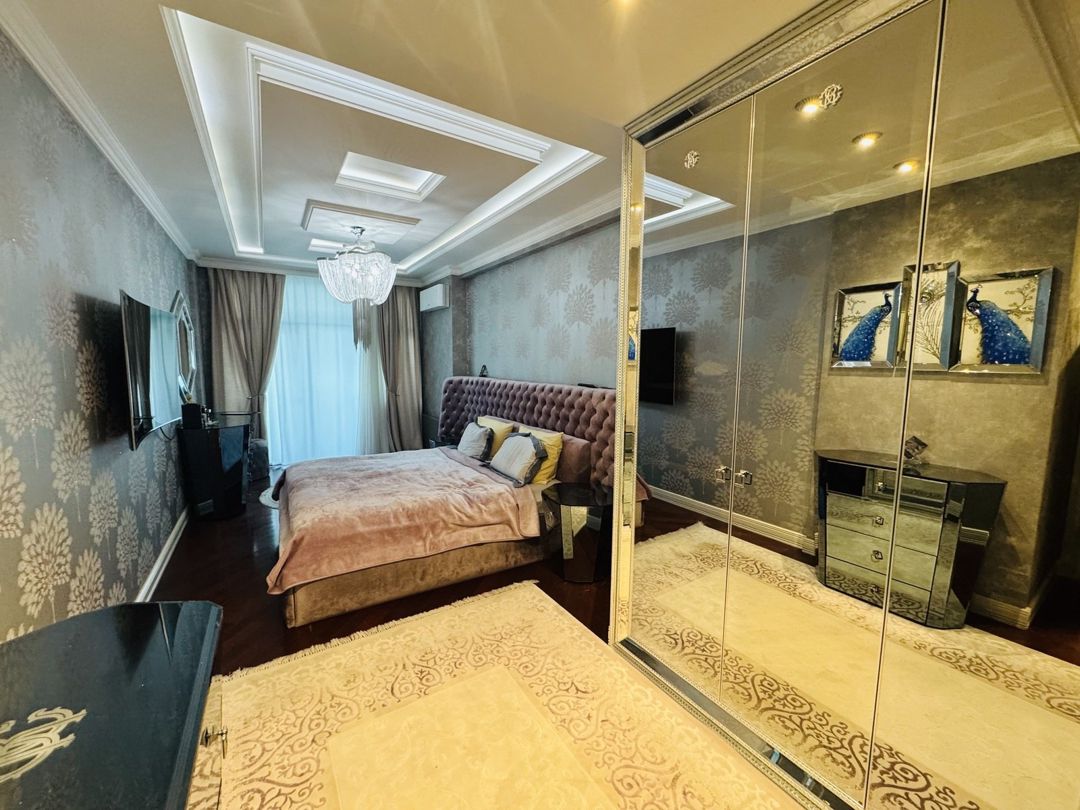 Satılır 4 otaqlı yeni tikili 215 m² — Mənzil, Bakı (8)